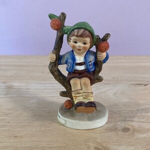 Hummel.  Apple Tree Boy